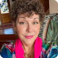 Amy Shojai photo